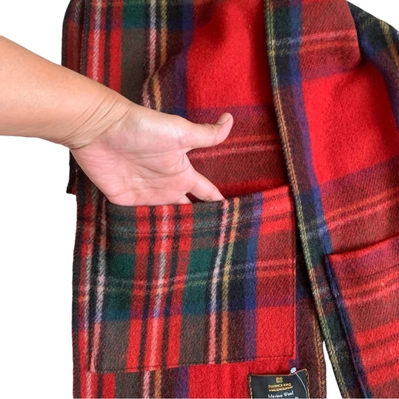 NWT Soft Tartan Royal Stewart Red Plaid Merino Wool Patrick King Pocket Scarf - Picture 5 of 6